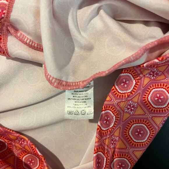 Cabana Life Women's Pink Tile Rashguard Swim Shirt Size S Swim Summer - Picture 6 of 6